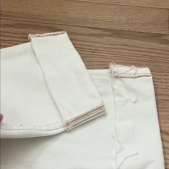 Elegant Cream Straight Leg Jeans for Women - Picture 5 of 5